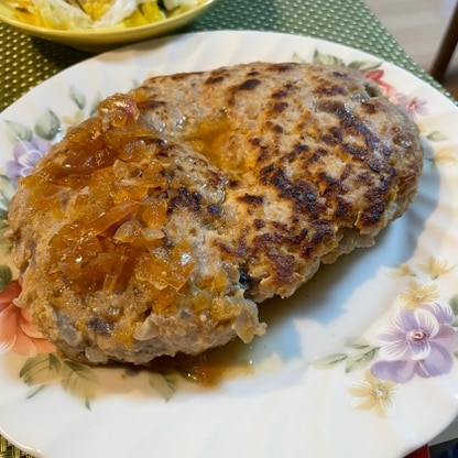 バター無しで作ったので、味が尖っちゃうかと思ったけど、あっさりで酢の酸味も強すぎず美味しかったです。少ない材料で再現、凄いなぁ〜(*´∀｀*)素敵レシピです☆